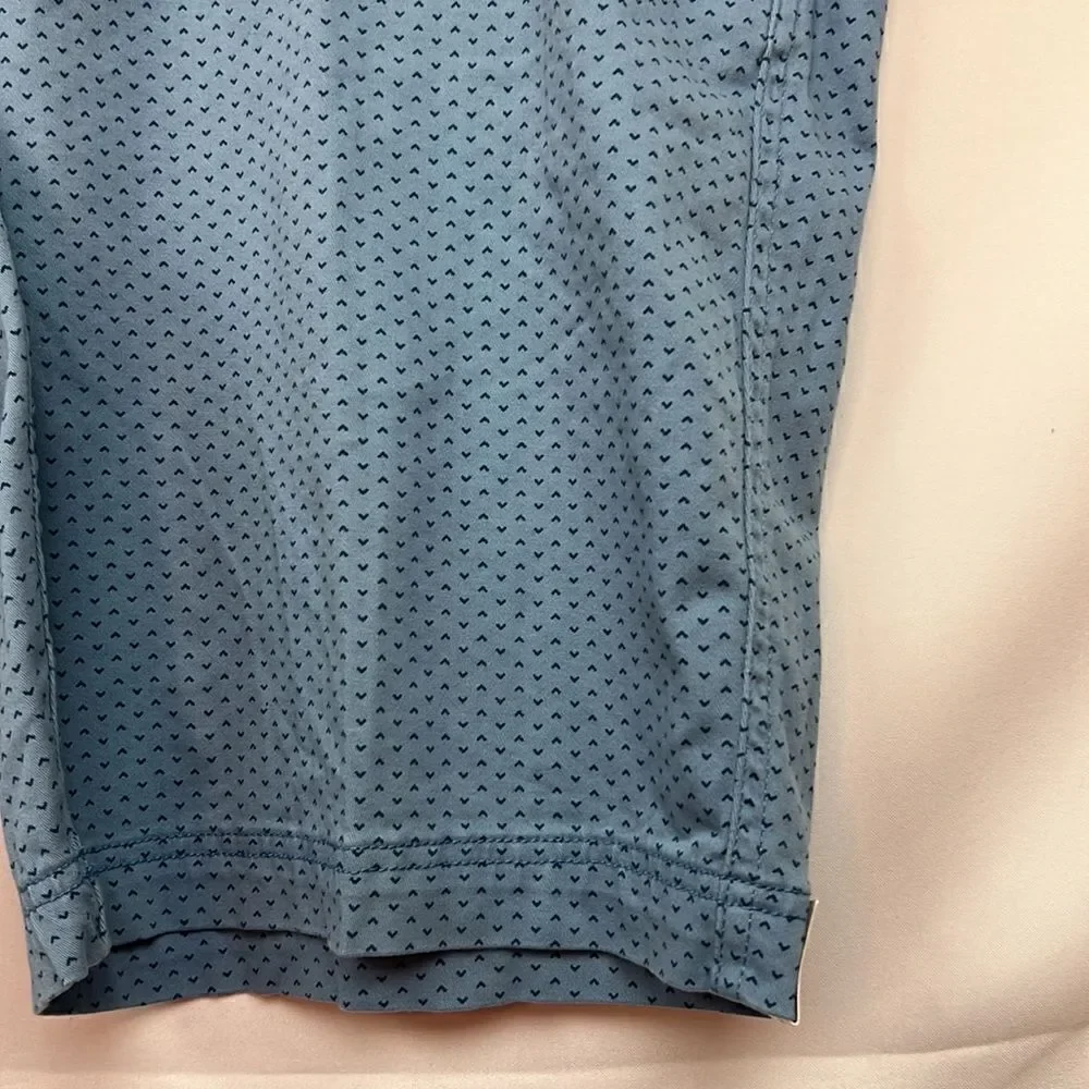 St. John’s Bay Blue print comfort stretch flat front shorts size 42 NWT